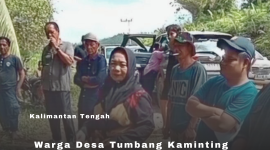 Foto: Warga bersama perwakilan perusahaan 